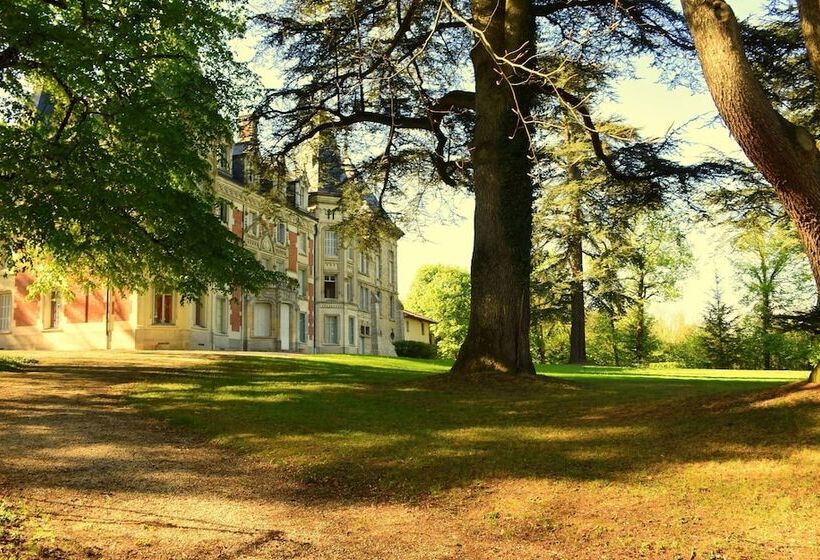 פנסיון Château De Varambon
