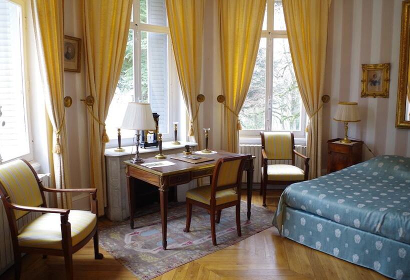 פנסיון Château De Varambon