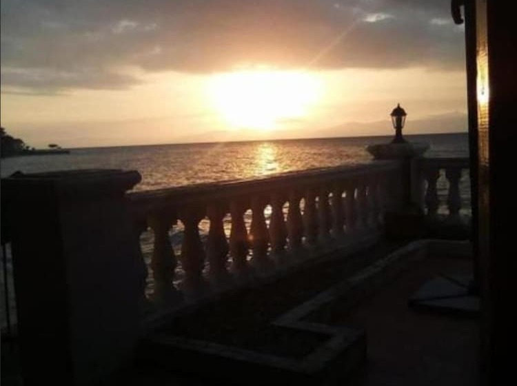 Пансион Cruz Phillips Lodging Services