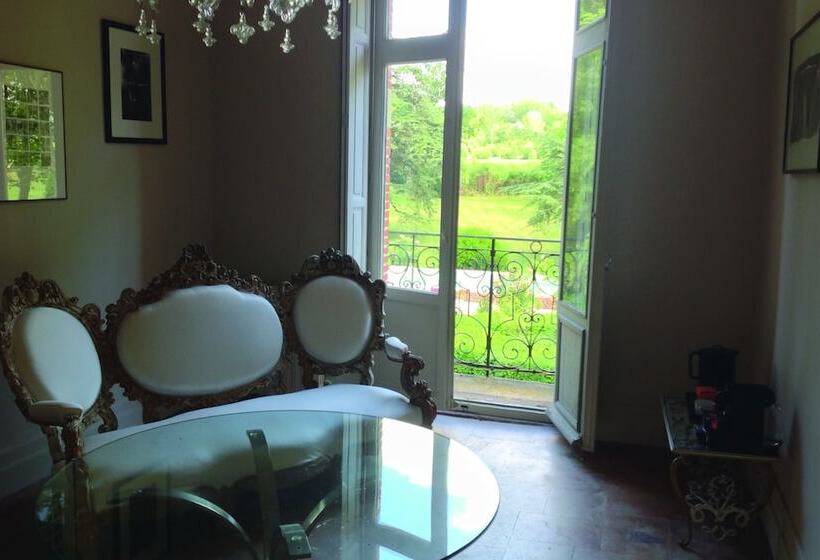 פנסיון Domaine De Roucayrols