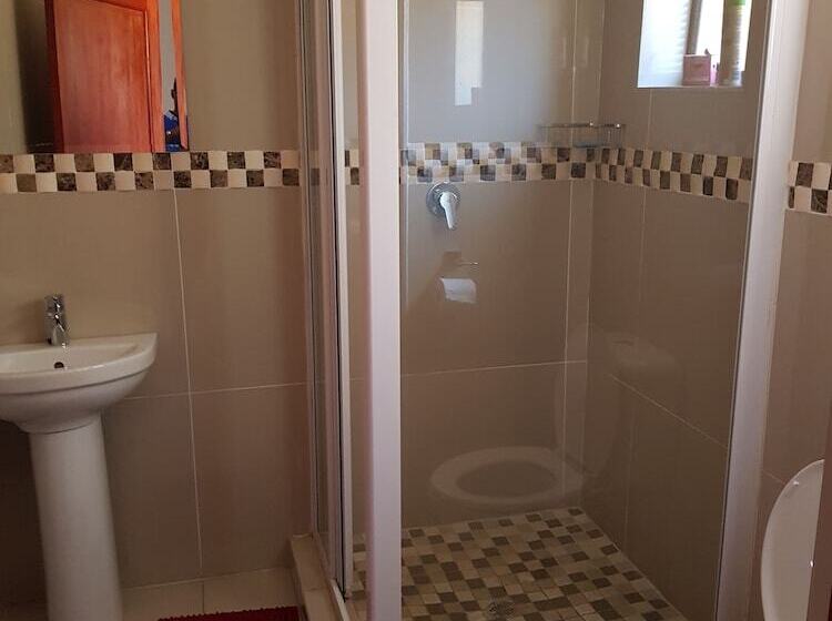 膳宿费 Ekuthuleni Guest House Vosloorus