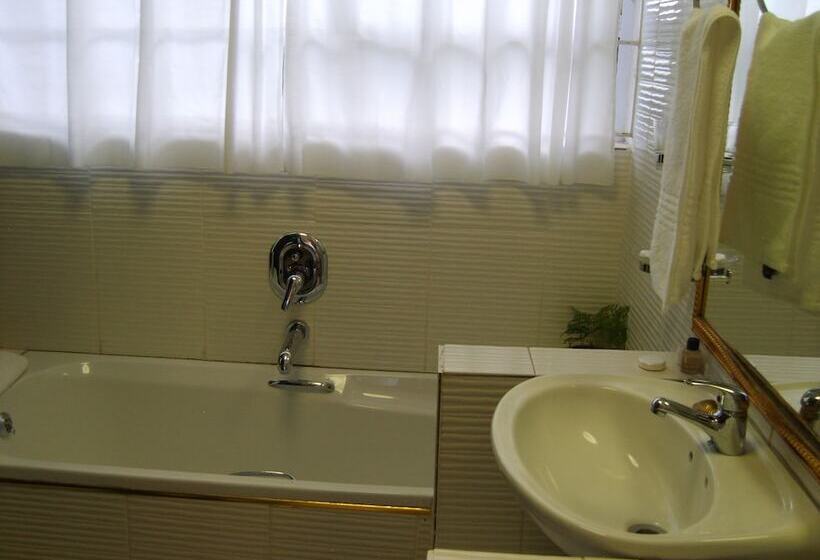 פנסיון Emerald Guest House Springs