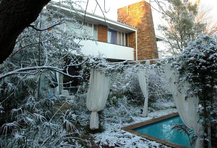 膳宿费 Emerald Guest House Springs