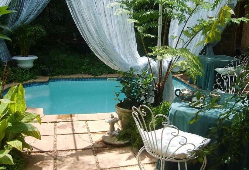 פנסיון Emerald Guest House Springs