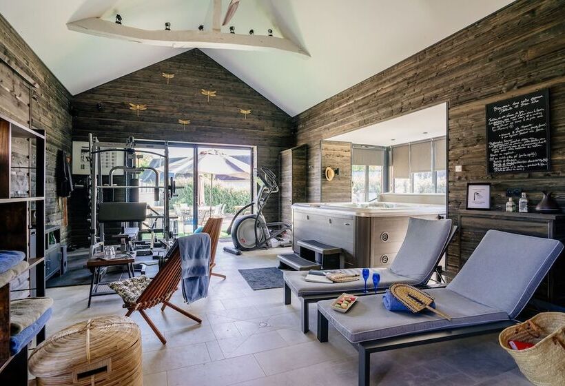 膳宿费 La Forcerie De Chatelais