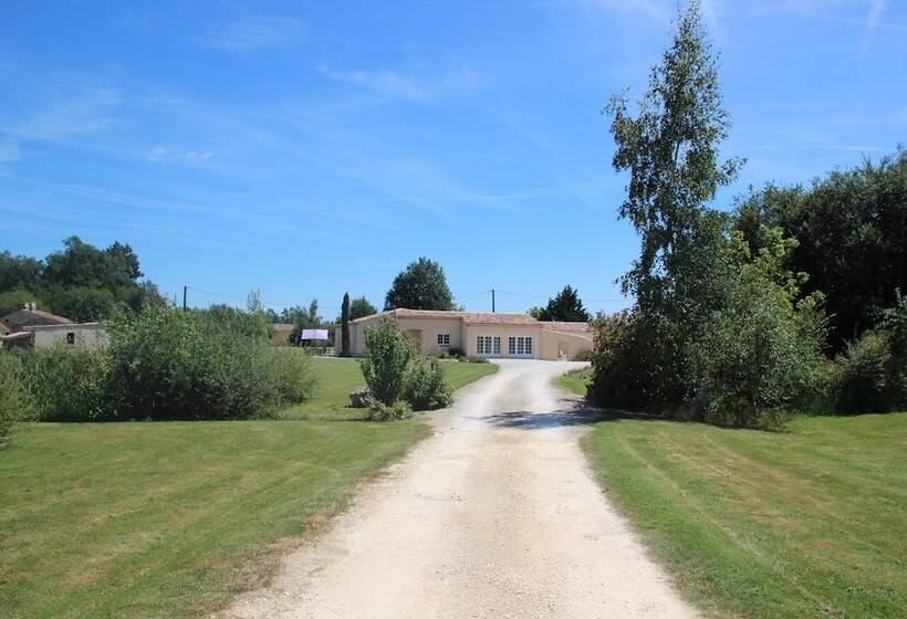 פנסיון La Premesquoise