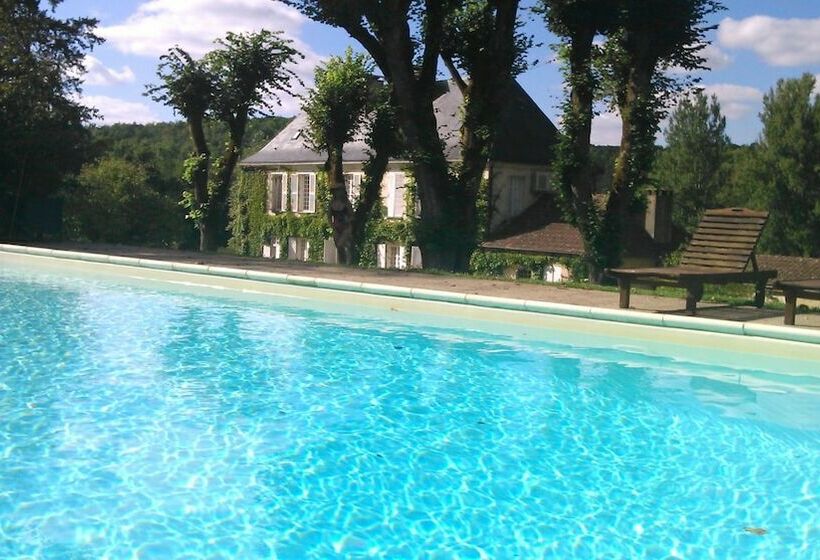 פנסיון Le Bourdil Blanc