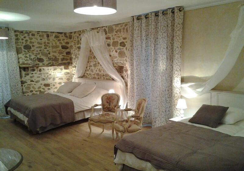 ペンション Le Manoir  Aux Douves