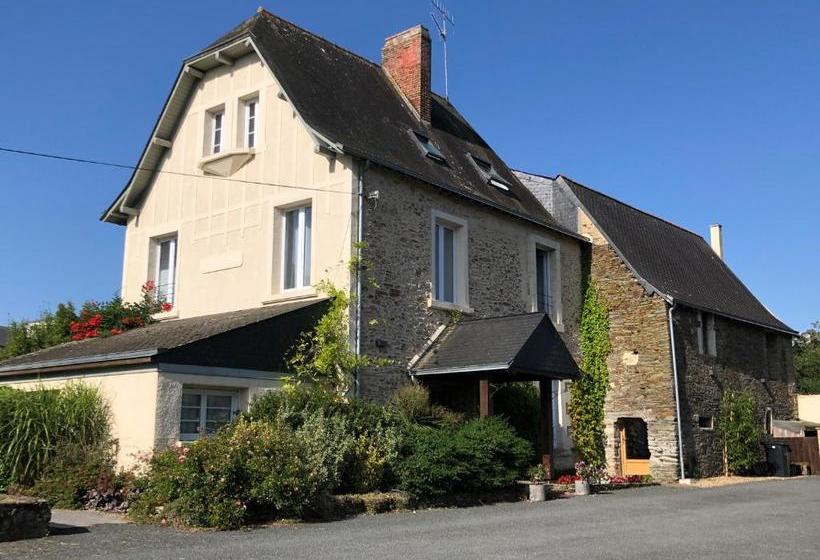 بنسيون Le Manoir De La Vieille Douve