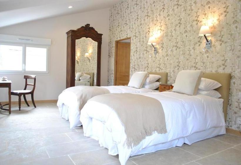 بنسيون Le Manoir De La Vieille Douve