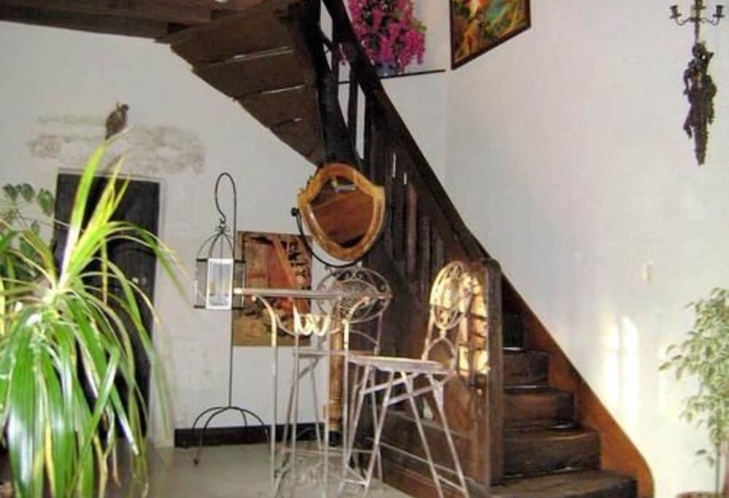 펜션 Le Relais De Nozieux