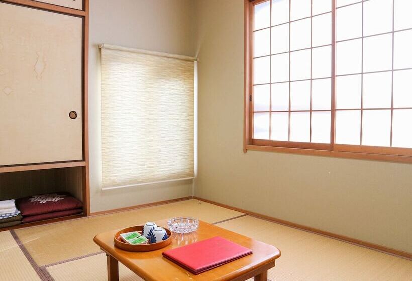 بنسيون Minshuku Kamenoi