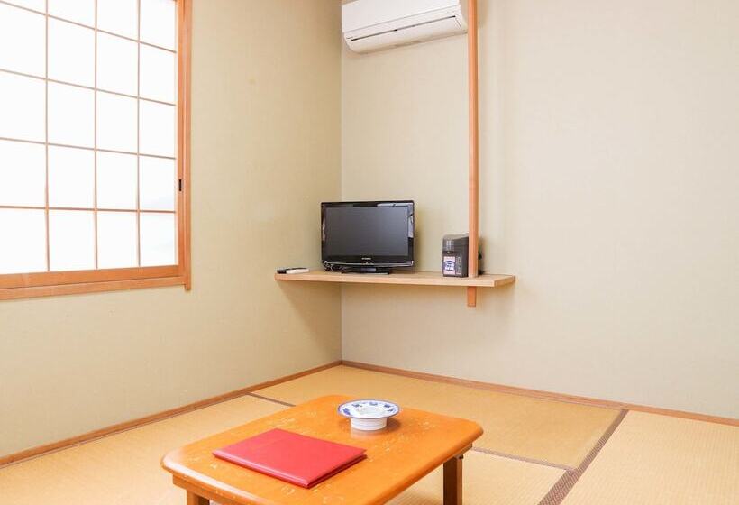 بنسيون Minshuku Kamenoi