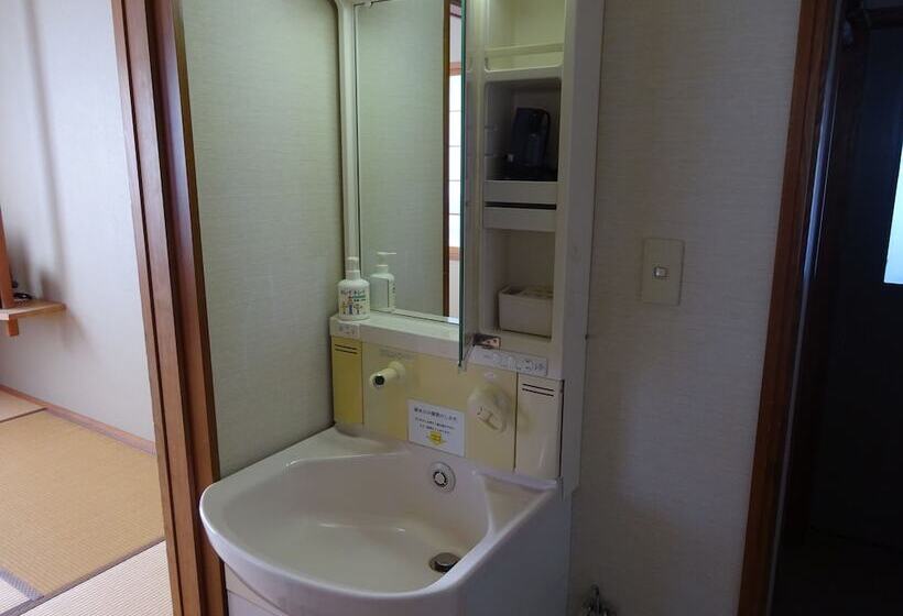 بنسيون Minshuku Kamenoi