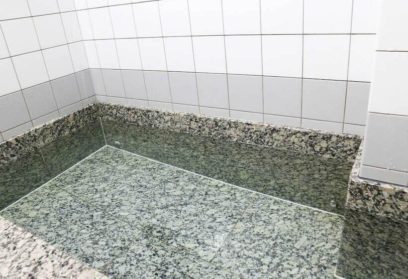 بنسيون Minshuku Kamenoi