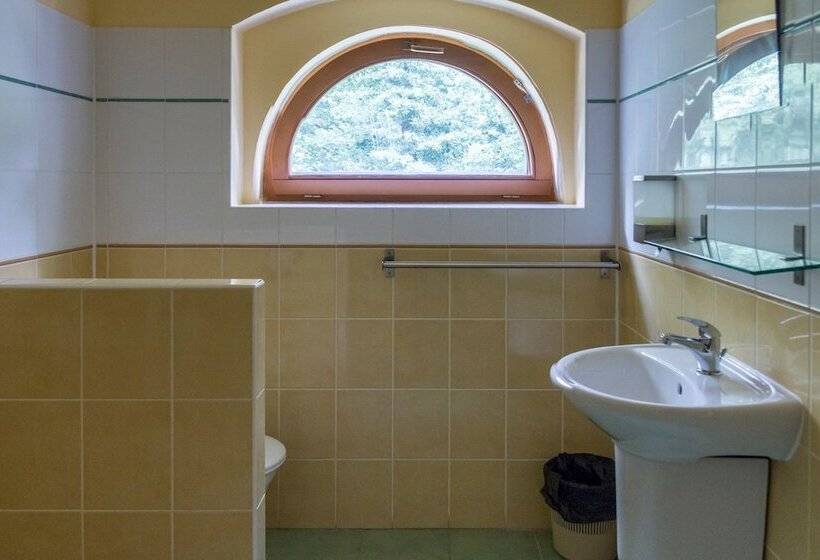 بنسيون Outline Centrum Jiricna