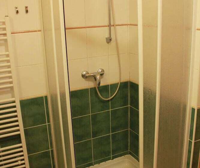 بنسيون Outline Centrum Jiricna