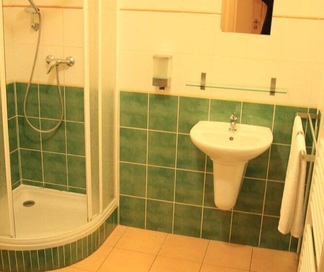 펜션 Outline Centrum Jiricna