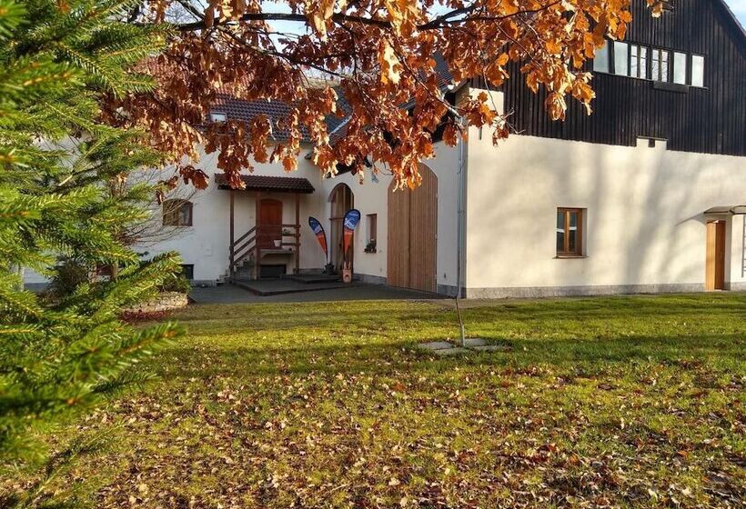 بنسيون Outline Centrum Jiricna