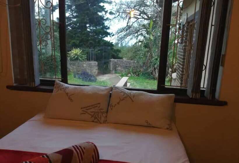 פנסיון Quadj Guesthouse