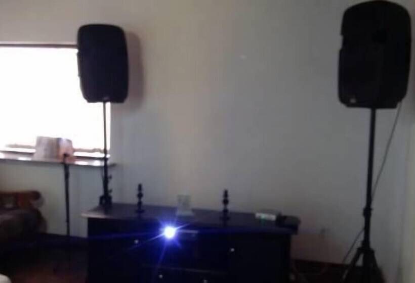 פנסיון Quadj Guesthouse