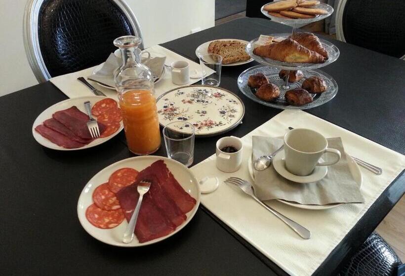 بنسيون Relais St Jacques   Roanne