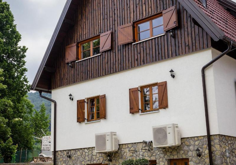 פנסיון Rustic Lodge Plitvice