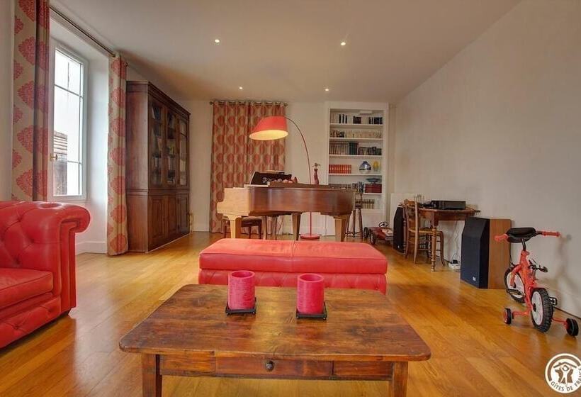 פנסיון Villa La Maternite