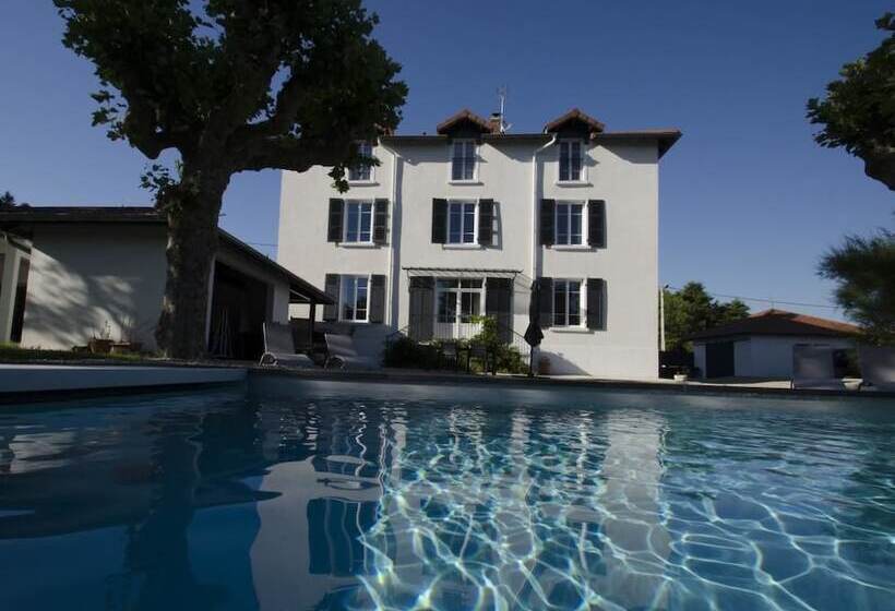 פנסיון Villa La Maternite