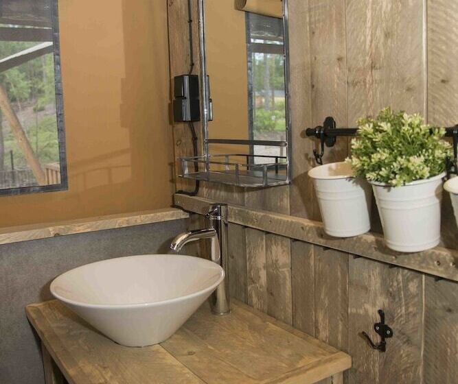 استراحتگاه Holiday Park Duinhoeve