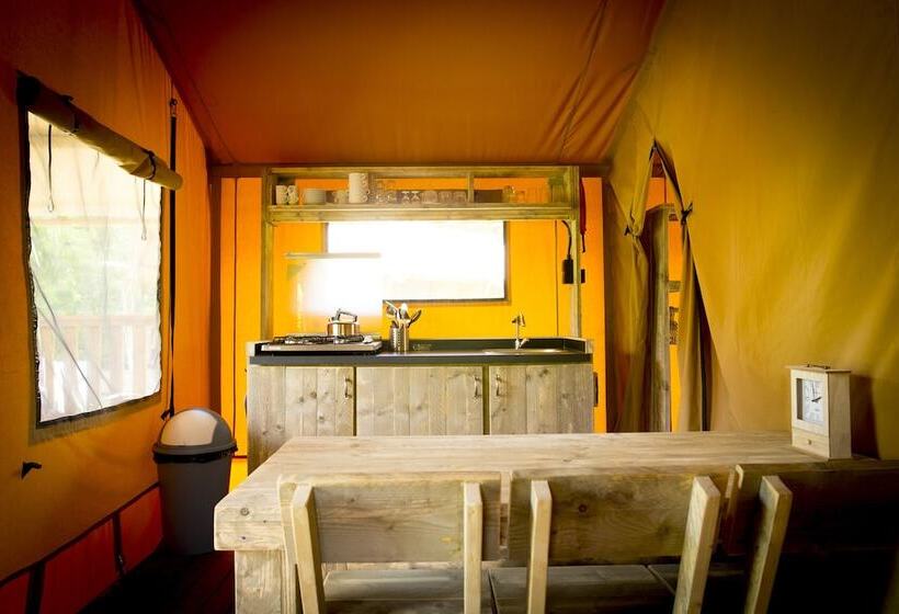 استراحتگاه Holiday Park Duinhoeve