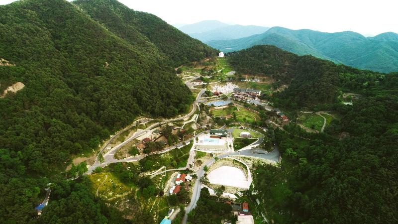 리조트 Nine Valley Park