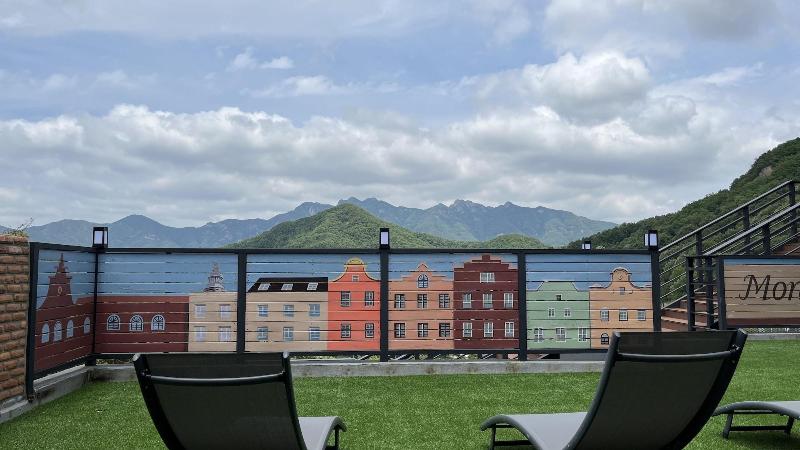 리조트 Nine Valley Park