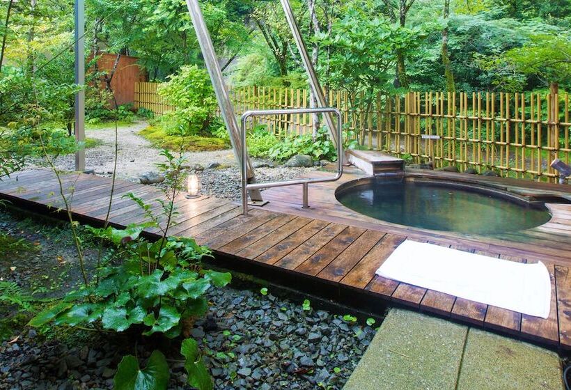 ريوكان Nemunohana