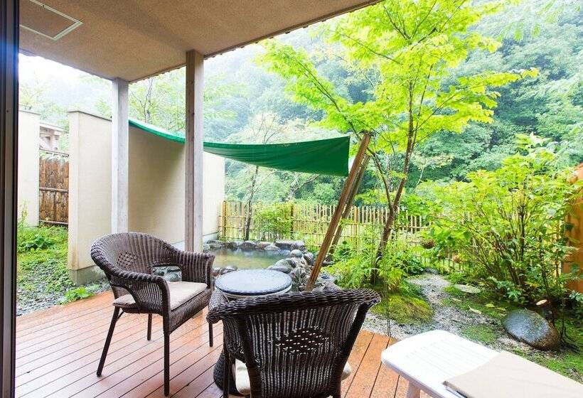 ريوكان Nemunohana