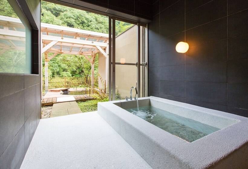 ريوكان Nemunohana