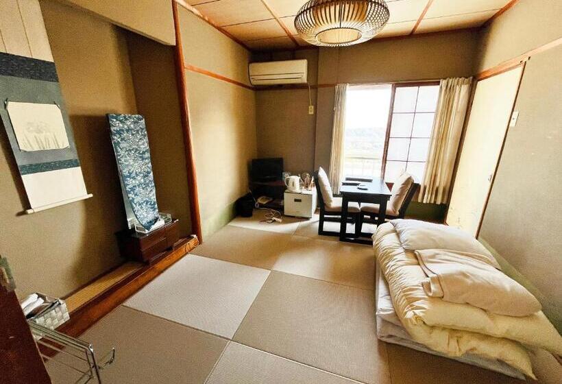 Shiroyama Ryokan
