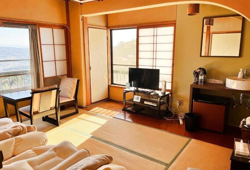 Shiroyama Ryokan