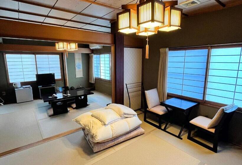Shiroyama Ryokan