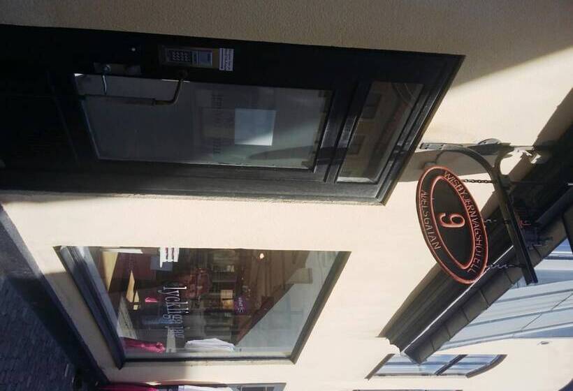 Общежитие Adelsgatan Bed & Breakfast