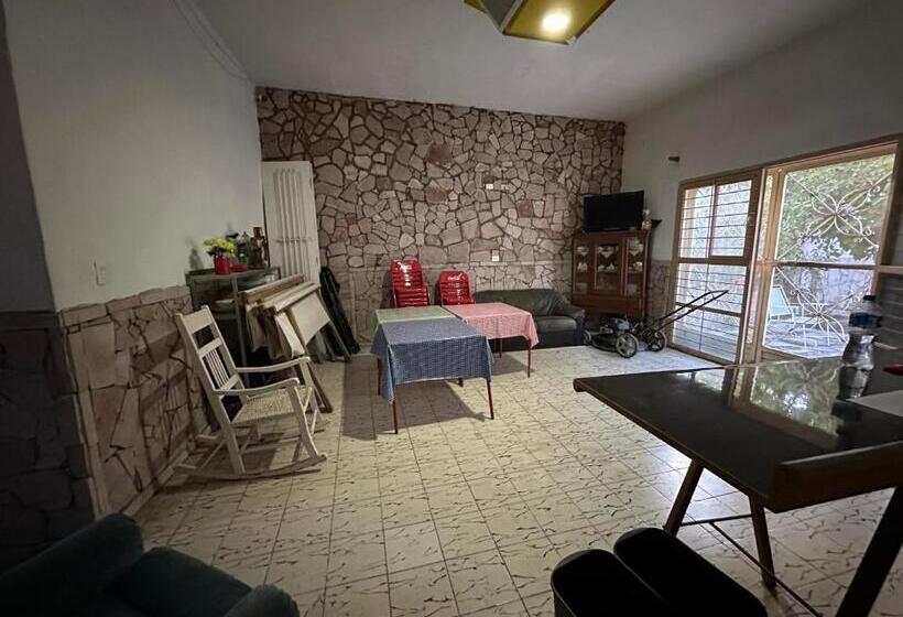 Hostal Bustamante   Hostel