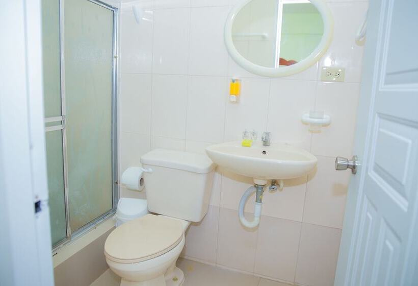 Aparta Hotel Don Olivo