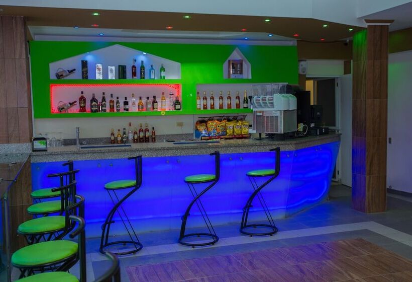 Aparta Hotel Don Olivo