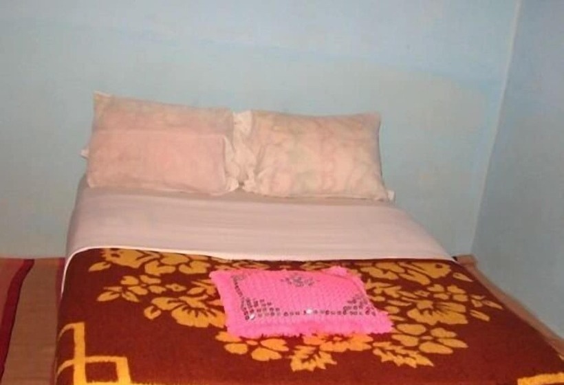 تختخواب و صبحانه Auberge Isabel