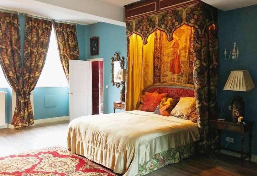 민박 Chateau De La Lande