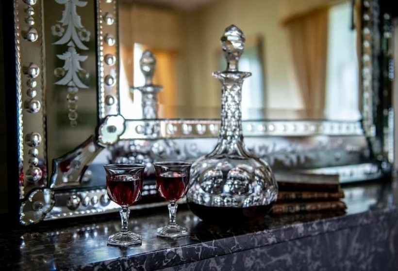 민박 Chateau De La Lande