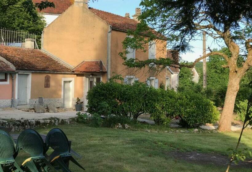 Bed and Breakfast Chenevières D En Haut