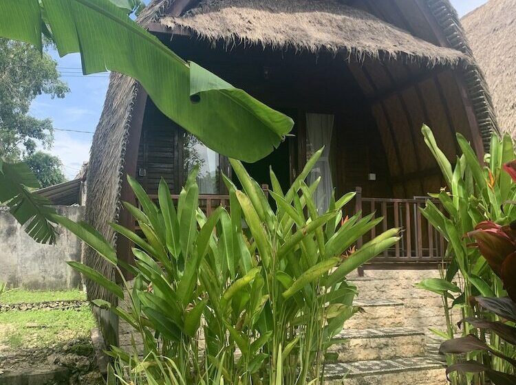 مبيت وإفطار Jona Bungalow