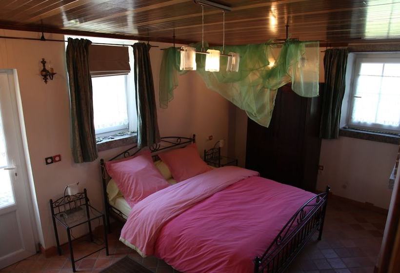 Bed and Breakfast La Citadelle D Hututu