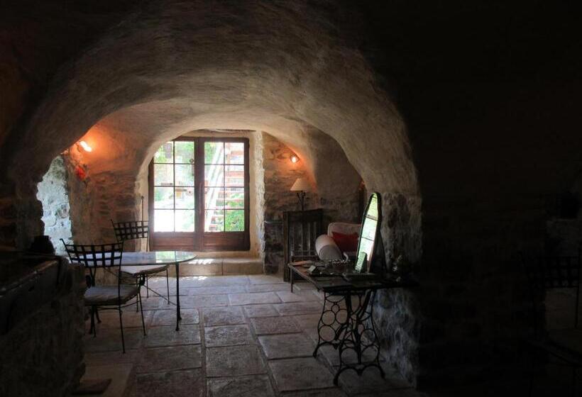 مبيت وإفطار La Ferme De La Condamine